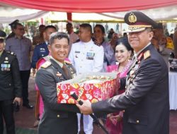 Kapolda Sulbar Berikan Kejutan di HUT TNI ke-79