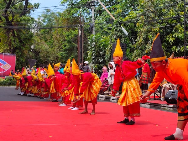 Mengenal Tarian Gandrang Bulo Asal Sulsel