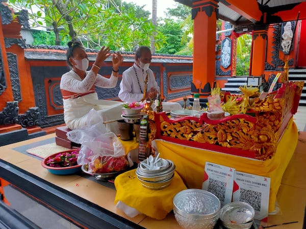 Umat Hindu Rayakan Galungan dan Kuningan, Apa Arti dan Maknanya!