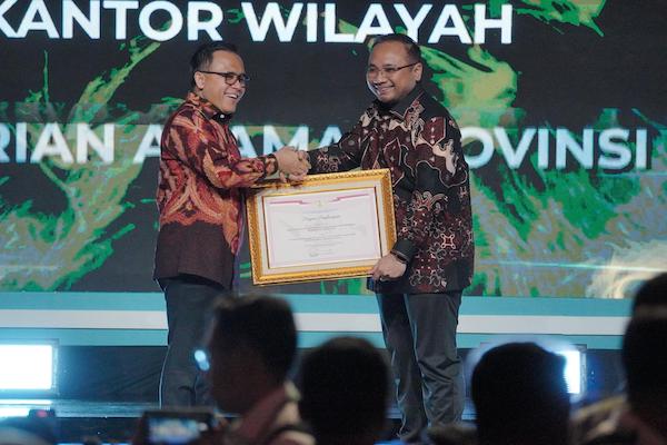 Kemenag Raih Penghargaan Penyelenggara Inovasi Pelayanan Publik Terbaik 2024