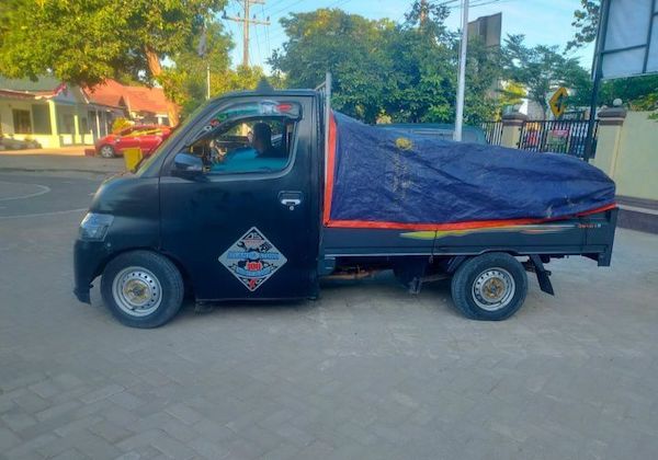 Polisi Amankan Seorang Pria di Gowa dengan Puluhan Liter Miras