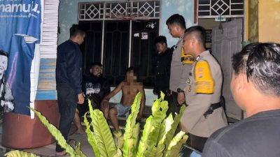 Polisi Amankan Pria Ngamuk Sambil Bawa Sajam