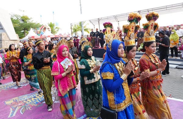 Partisipasi SLB dalam Kirab Budaya Jadi Simbol Semangat Inklusi di Perayaan HUT Sulsel