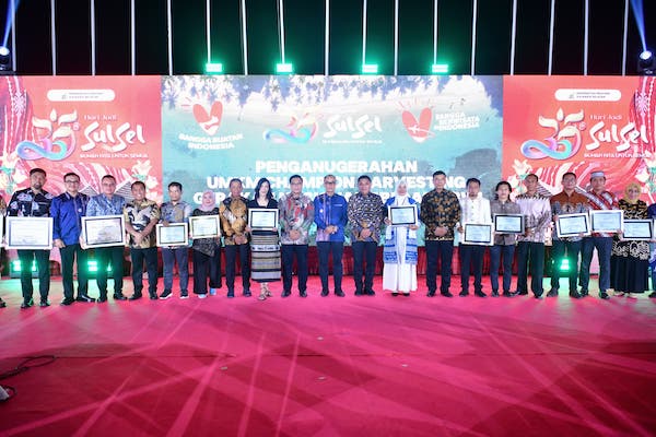 Dukung Program Nasional Bangga Buatan Indonesia, Pemprov Sulsel Beri Penghargaan ke Pelaku UMKM