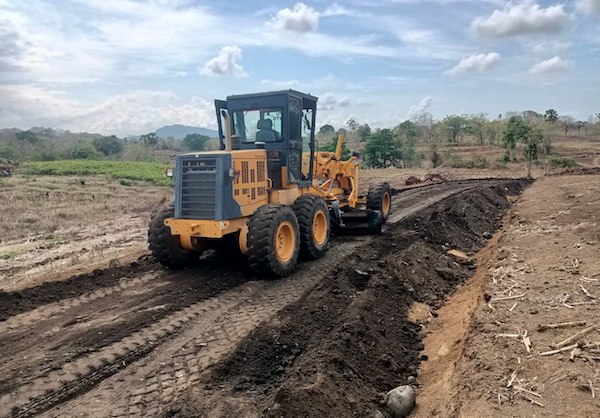 Mudahkan Aksesibilitas Warga, Proyek perintisan jalan TMMD di Desa Tuju Capai 87 Persen