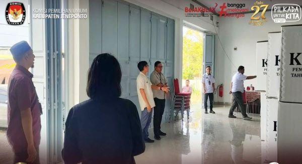 Pastikan Kesiapan Logistik, Kasi Intel Sulsel Lakukan Monitoring di Gudang KPU Jeneponto