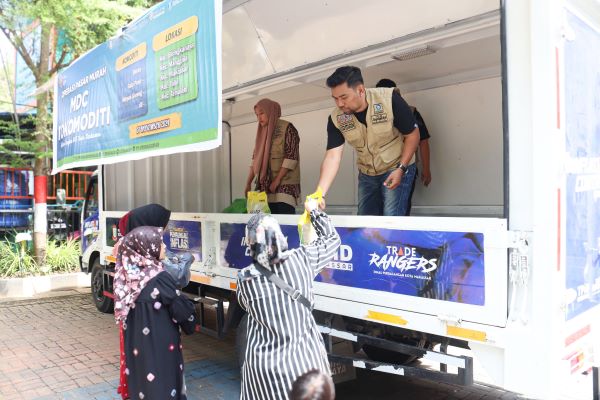 Operasi Pasar Murah Warnai HUT Kota Makassar ke-417