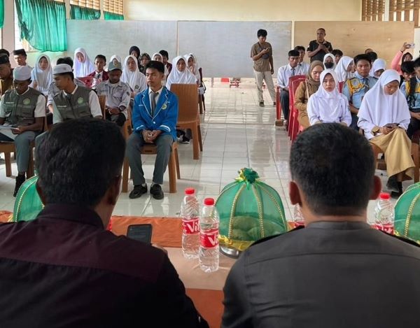 Tarik Partisipasi Pemilih Pemula, Bawaslu Bantaeng Gelar Goes To School