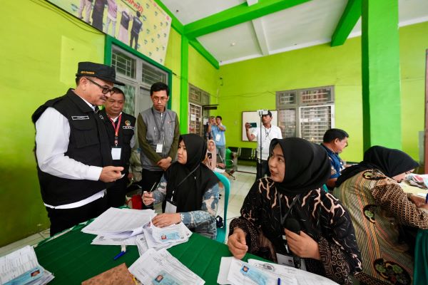 Sekprov Sulsel Tinjau Pencoblosan Pilkada di Kabupaten Gowa