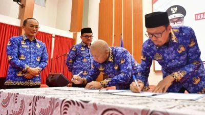 ASN Pemprov Sulsel Ikrar Bersama dan Tanda Tangani Pakta Integritas Netralitas