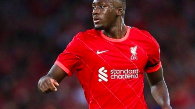 Cedera, Ibrahima Konate Pastikan Absen Lawan Manchester City