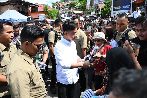 Usai Tinjau Makan Bergizi Gratis, Wapres Gibran Lanjutkan Kunker ke Tana Toraja