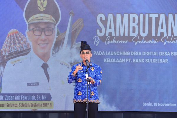 Pj Gubernur Sulsel Sebut Desa Digital Permudah dan Percepat Transaksi Ekonomi di Era Kini