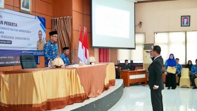 Sekprov Sulsel Atensi Profesionalisme dan Inovasi Peserta Pada Pelatihan Kepemimpinan