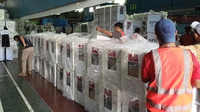 KPU Makassar Mulai Distribusikan Logistik di Setiap Kecamatan