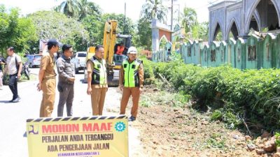 Pjs Bupati Bulukumba Tinjau Proyek Infrastruktur Pendidikan dan Jalan Strategis