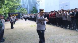 Kapolrestabes Makassar, Kombes Pol Mokhamad Ngajib, memantau langsung kesiapan personil dan situasi di lokasi debat kedua pasangan calon Wali Kota dan Wakil Wali Kota Makassar di salah satu hotel di Jalan Andi Djemma, Makassar, pada Rabu (13/11).