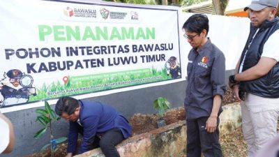 Simbol Kejujuran dan Integritas, Bawaslu Lutim Resmikan Taman Manggis