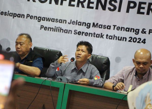 Bawaslu Sulsel Minta Tim Paslon Nonaktifkan Akun Media Sosial Tak Terdaftar