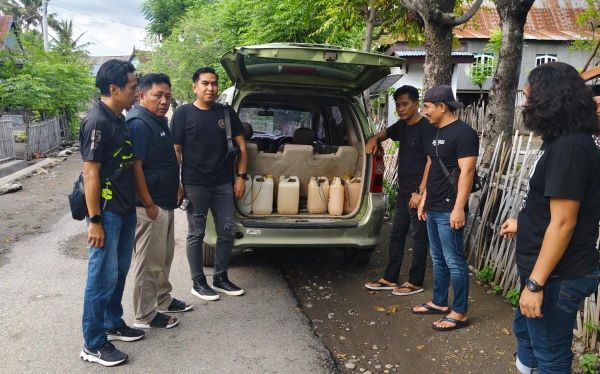 Gelar Razia Miras, Polres Jeneponto Sita 6 Jerigen Ballo