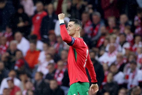 Ronaldo Gemilang, Portugal Kalahkan Polandia 5-1 di UEFA Nations League