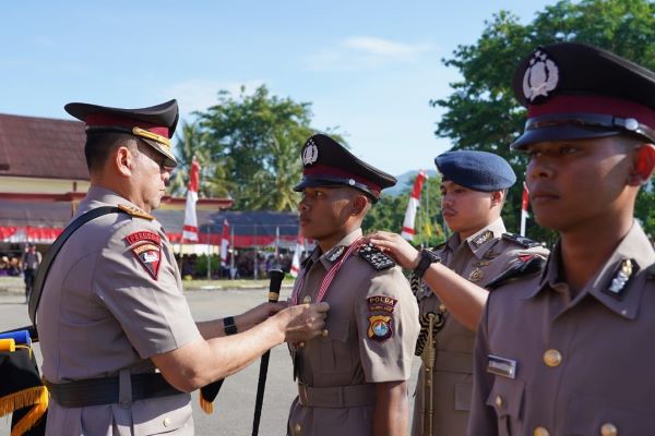 Kapolda Sulbar Lantik 242 Bintara Polri di SPN Mekkatta