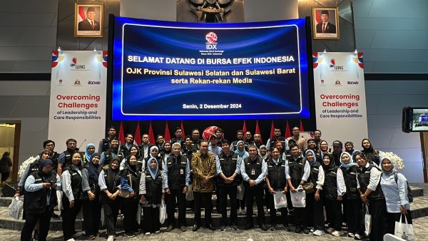 OJK Sulselbar dan 40 Media Makassar Kunjungi Bursa Efek Indonesia