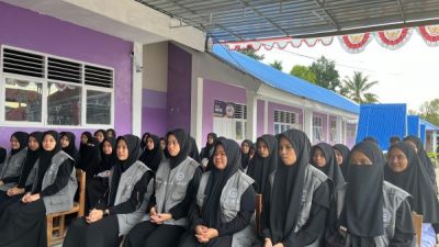 Diskominfo Bantaeng Kolaborasi dengan Butta Ilmu, Santriwati Diajak Bermedsos Cerdas