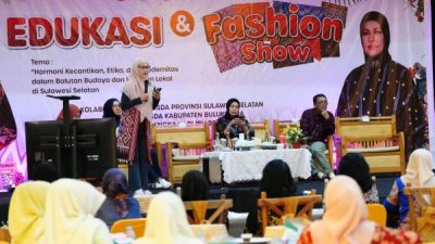 Peringati Hari Ibu, Dekranasda Sulsel dan Bulukumba Kolaborasi Gelar Edukasi dan Fashion Show