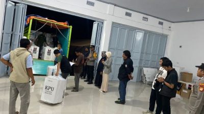 Ratusan Pendukung Protes, Rekapitulasi Suara di PPK Kelara Dipindahkan