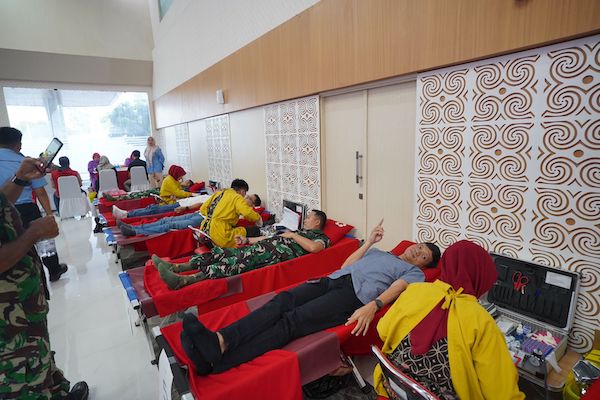 Semarak HUT ke-67, Pertamina Sulawesi Gelar Donor Darah dan VCT HIV/AIDS