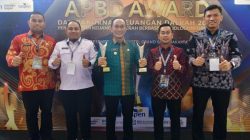 Pemprov Sulsel Raih 2 Piala APBD Award dari Kemendagri