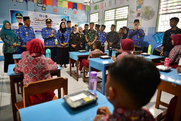 Pj Gubernur Optimis Sulsel Siap Laksanakan Makan Bergizi Gratis