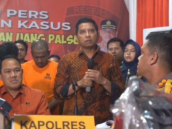 Rektor UIN Alauddin Pecat Kepala Perpustakaan Terkait Kasus Uang Palsu