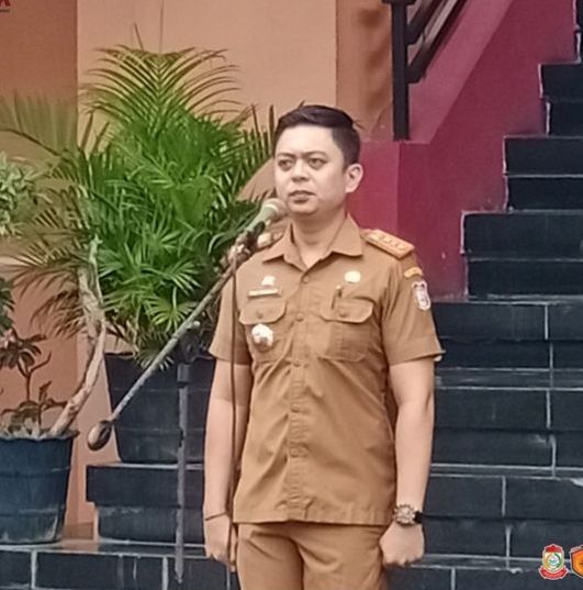 Apel Pagi Pegawai Kecamatan Biringkanaya, Sekcam Tekankan Disiplin dan Pelayanan Humanis