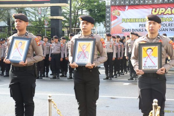 Tegakkan Disiplin, 3 Personil Polrestabes Makassar Dipecat Secara Tidak Hormat