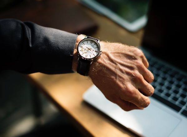 Waspadai Nyeri Pergelangan Tangan, Ini Gerakan Ringan untuk Meredakannya