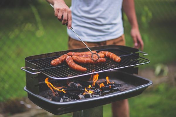 Terlalu Sering Makan Sosis? Ini Dampak Jangka Panjangnya bagi Tubuh