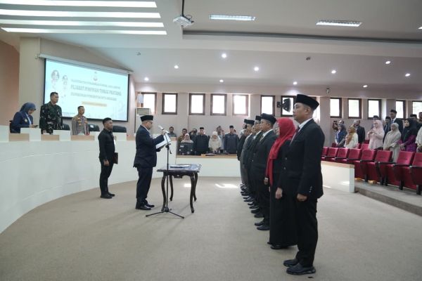 9 Pejabat Baru Pemkot Makassar Dilantik, Damkar dan Dispora Bertukar Kursi