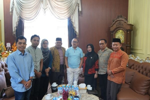 Gubernur Sulbar Terima Audiensi MES, Bahas Penguatan Ekonomi Syariah Daerah