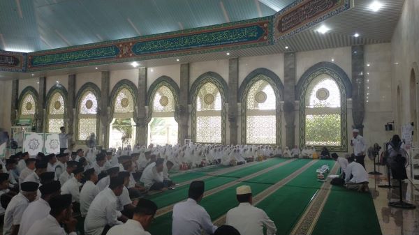 312 CJH Maros Ikuti Manasik Haji, Terbagi di 3 Kloter Embarkasi Makassar