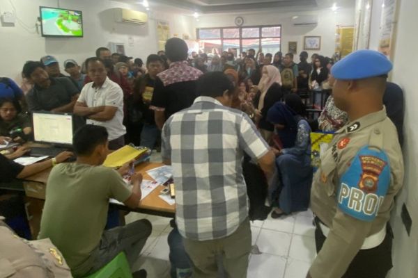 Pemohon SKCK Calon PPPK Membludak, Satintelkam Polresta Mamuju Berikan Pelayann Terbaik