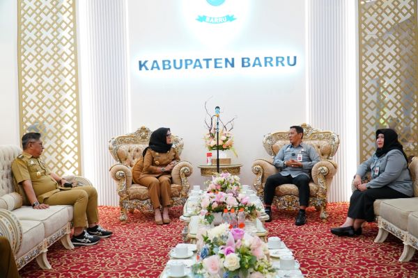 Kemenkum Sulsel dan Pemkab Barru Sepakati Kerja Sama di Bidang Hukum