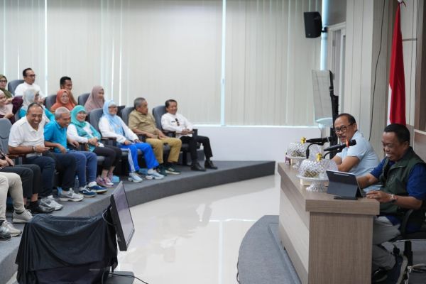 Gubernur Sulbar Minta Kesbangpol Perhatikan Detail Persiapan Paskibraka Jelang Hari Kemerdekaan