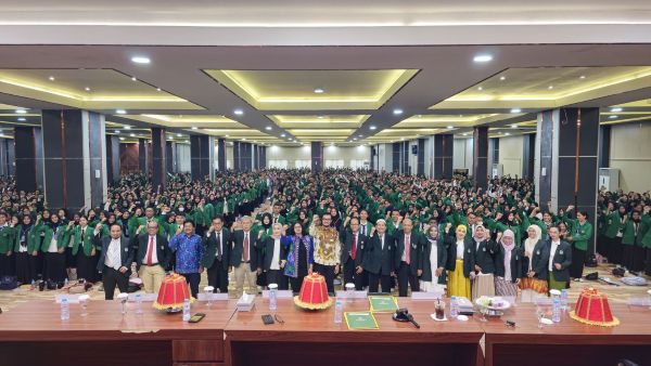 PKKMB 2025, Universitas Megarezky Sambut 3.000 Mahasiswa Baru