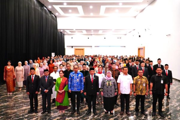 125 Notaris Baru Resmi Dilantik Kakanwil Kemenkum Sulsel