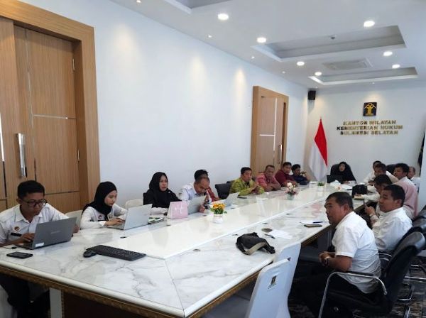 Kanwil Kemenkum Sulsel Harmonisasi 30 Produk Hukum Daerah