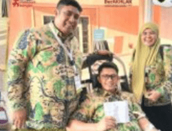 Disaksikan Bupati dan Wabup Maros, Kadis Kominfo-SP Melalukan Donor Darah Peduli Korban Gempa Maroko