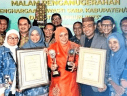 Wabup Hj Suhartina Bohari Terima Penghargaan Swasti Saba Wiwerda Untuk Kabupaten Maros