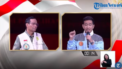 Prof Mahfud Geram dengan Mimik yang Ditunjukkan Gibran